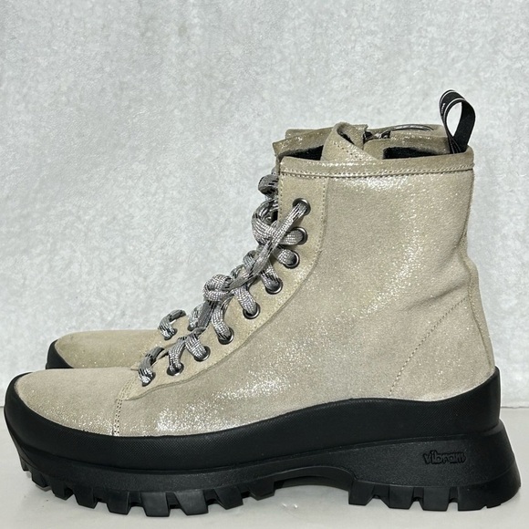 P448. Womens Denise Shimmery Beige Leather Vibram Platform Sneaker Booties EU 36 - Picture 2 of 13